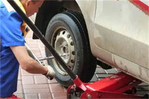 鸡西附近拖车24小时服务热线电话