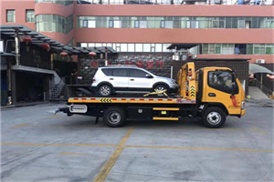 鸡西汽车紧急补胎换胎救援